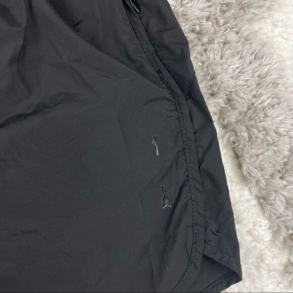 The Upside Run Zebra-print shorts - Picture 4 of 5